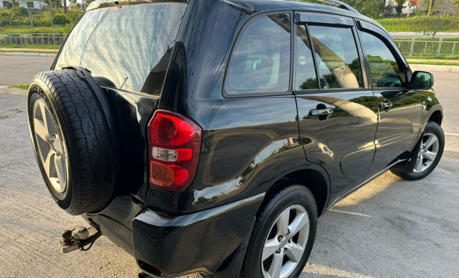 Toyota RAV4 2.0 4x4 16V - 2005-2
