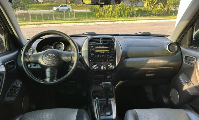 Toyota RAV4 2.0 4x4 16V - 2005-9