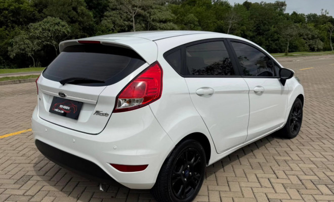 Ford Fiesta 1.6 16V Flex Mec. 5p 2015 Flex-2