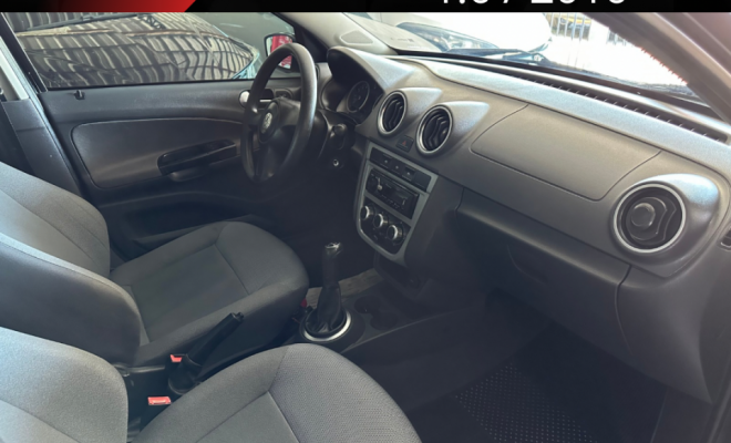 VW - VolksWagen Gol (novo) 1.0 Mi Total Flex 8V 4p 2010 Flex-4