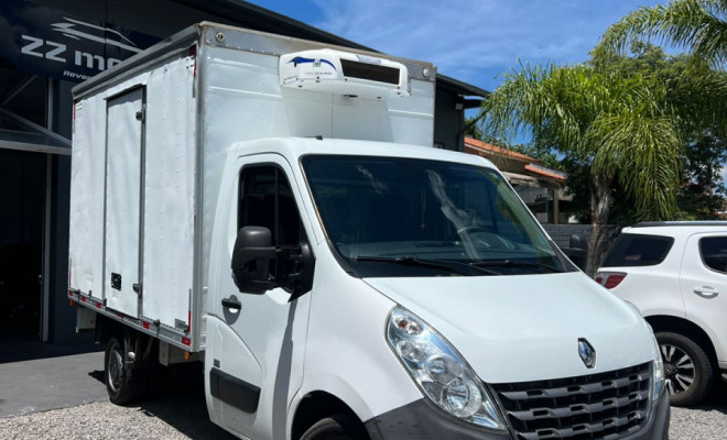 Renault Master Baú Refrigerado 2.3 16V Diesel 2019-1