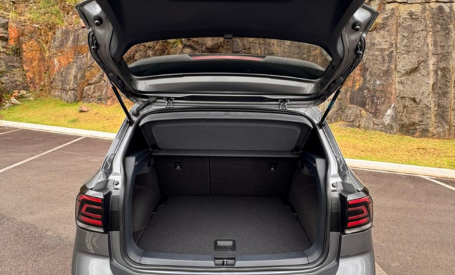 VW - VolksWagen T-Cross Comfor. 200 TSI 1.0 Flex 5p Aut. 2022 Flex-9