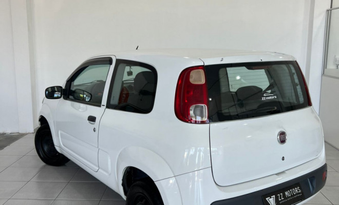 Fiat UNO VIVACE Celeb. 1.0 EVO F. Flex 8V 3p 2014-5