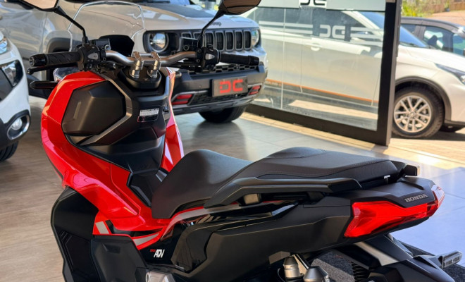 HONDA ADV 150 2023 Gasolina-4