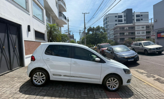 VW - VolksWagen Fox Connect 1.6 Flex 8V 5p 2022 Flex-3