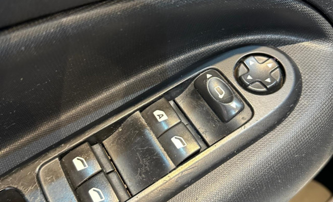 Citroën C3 Picasso Excl. 1.6 Flex 16V 5p Aut. 2015 Flex-10