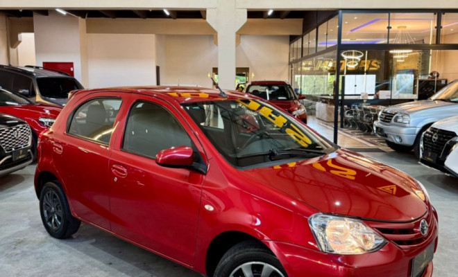 Toyota ETIOS X 1.3 Flex 16V 5p Mec. 2017 Flex-1