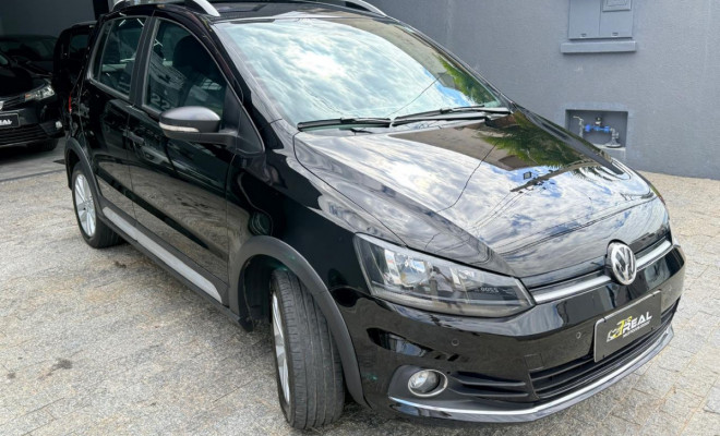 VW - VolksWagen Fox TRACK 1.0 Flex 12V 5p 2017 Flex-1