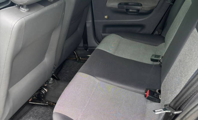 VW - VolksWagen Gol (novo) 1.0 Mi Total Flex 8V 4p 2013 Flex-4