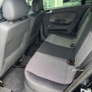 VW - VolksWagen Gol (novo) 1.0 Mi Total Flex 8V 4p 2013 Flex-4