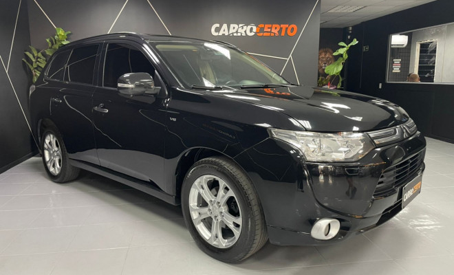 Mitsubishi OUTLANDER 3.0 GT 3.0 V6 Aut. 2014 Gasolina  7 LUGARES  Camera 360º Teto solar-0