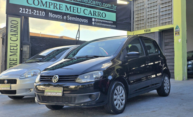 VW - VolksWagen Fox 1.0 Mi Total Flex 8V 5p 2011 Flex