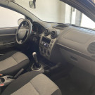 Ford Fiesta Sedan 1.6 2013-7