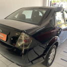 Ford Fiesta Sedan 1.6 2013-4