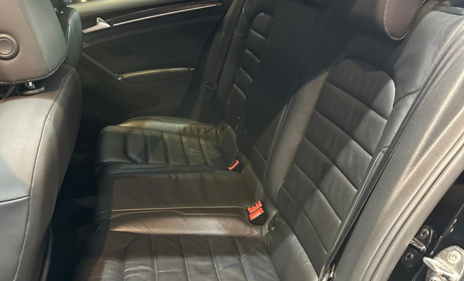 VW - VolksWagen Golf Highline 1.4 TSI 140cv Aut. 2014 Gasolina-11