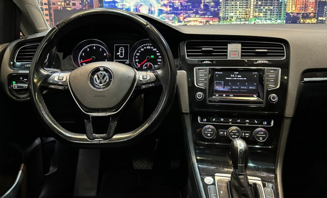 VW - VolksWagen Golf Highline 1.4 TSI 140cv Aut. 2014 Gasolina-5