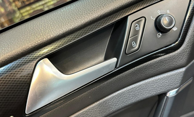 VW - VolksWagen Golf Highline 1.4 TSI 140cv Aut. 2014 Gasolina-12