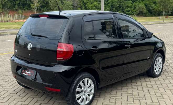 VW - VolksWagen Fox 1.0 Mi Total Flex 8V 5p 2012 Flex-4