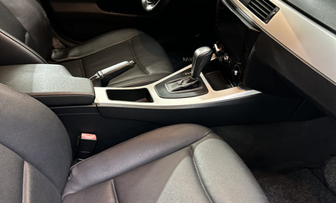 BMW 318iA 2.0 16V 136cv 5p 2012 Gasolina-3