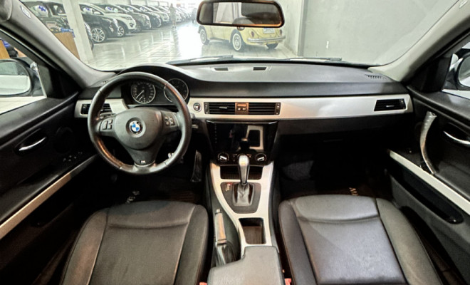 BMW 318iA 2.0 16V 136cv 5p 2012 Gasolina-2