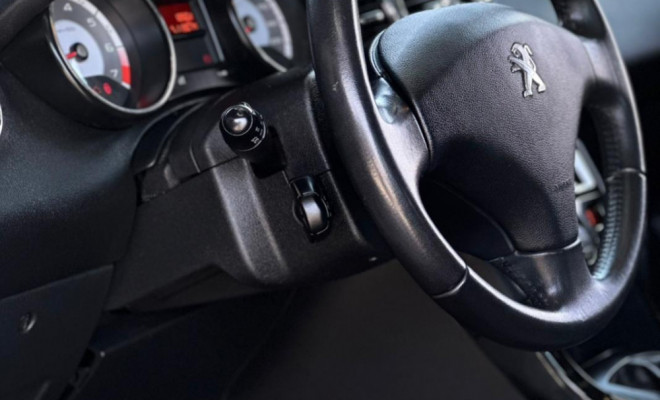 Peugeot 308 Active 1.6 Flex 16V 5p mec. 2015 Flex-24