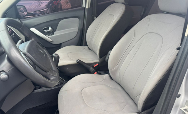 Renault LOGAN Dynamique Hi-Flex 1.6 8V 4p 2014 Flex-9