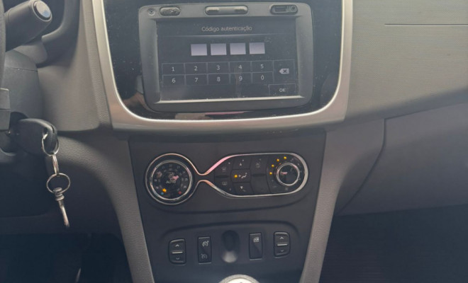 Renault LOGAN Dynamique Hi-Flex 1.6 8V 4p 2014 Flex-6