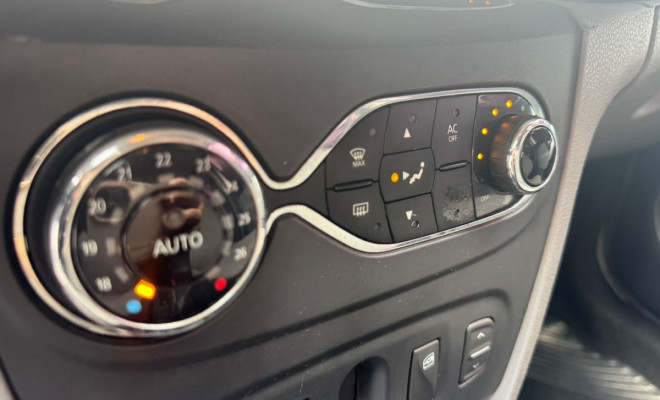 Renault LOGAN Dynamique Hi-Flex 1.6 8V 4p 2014 Flex-8