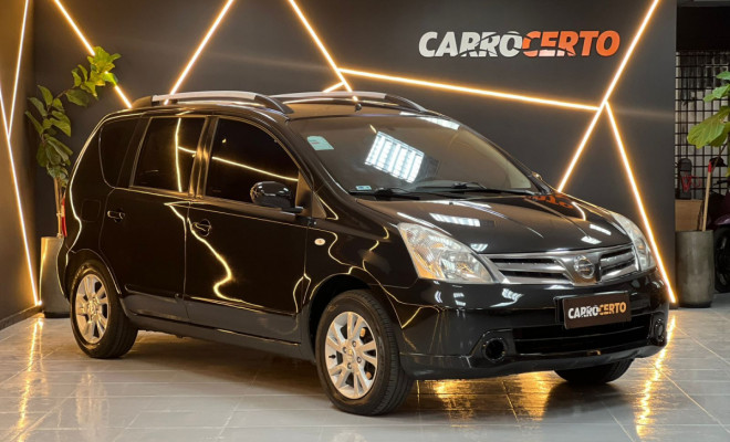 Nissan LIVINA S 1.6 Mec. 2014 Flex   ÓTIMO CARRO PARA VIAJAR COM A FAMILIA