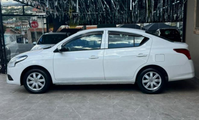 Nissan VERSA S 1.6 16V FlexStart 4p Mec. 2017 Flex-8