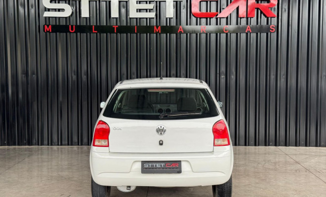 VW - VolksWagen Gol 1.0 Total Flex 8V 5p (25 Anos) 2013 Flex-4