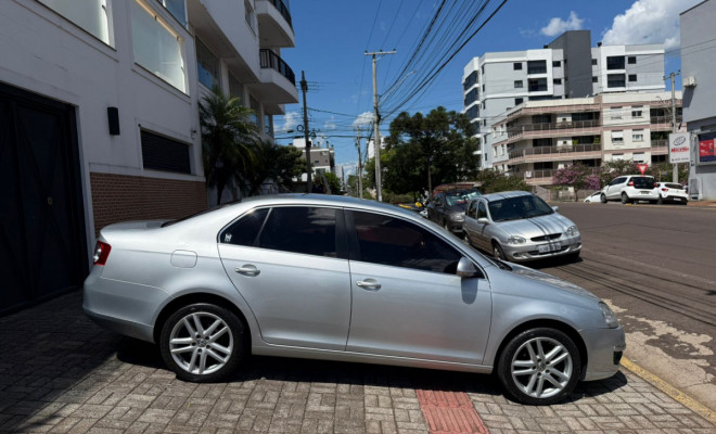 VW - VolksWagen JETTA 2.5 20V 150/170cv Tiptronic 2010 Gasolina-3