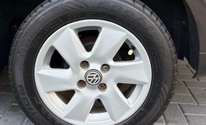 VW - VolksWagen VOYAGE TREND 1.6 Mi Total Flex 8V 4p 2009 Flex-9