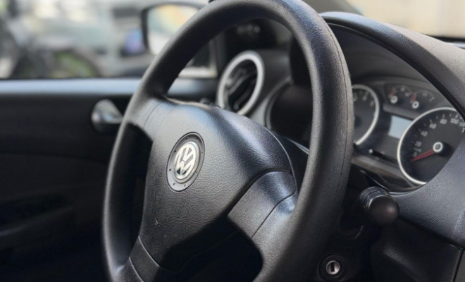 VW - VolksWagen VOYAGE TREND 1.6 Mi Total Flex 8V 4p 2009 Flex-8