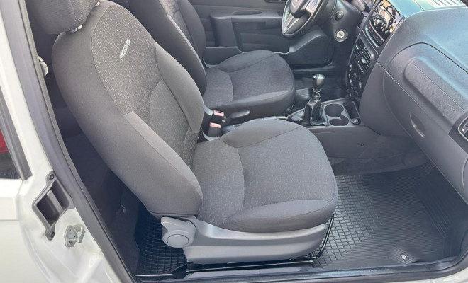 Fiat Strada Freedom 1.4 Flex 8V CD 2020 Flex-6