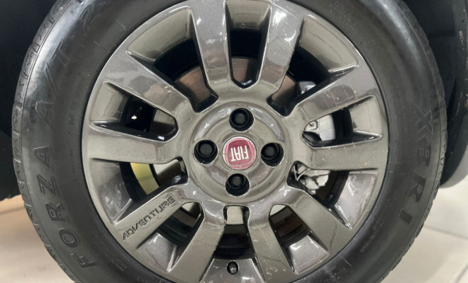 Fiat Strada Adventure1.8/ 1.8 LOCKER Flex CD 2014 Flex-11