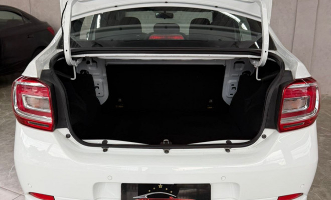 Renault LOGAN Zen Flex 1.0 12V 4p Mec. 2024 Flex-10