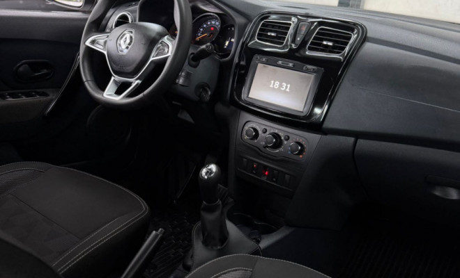 Renault LOGAN Zen Flex 1.0 12V 4p Mec. 2024 Flex-12