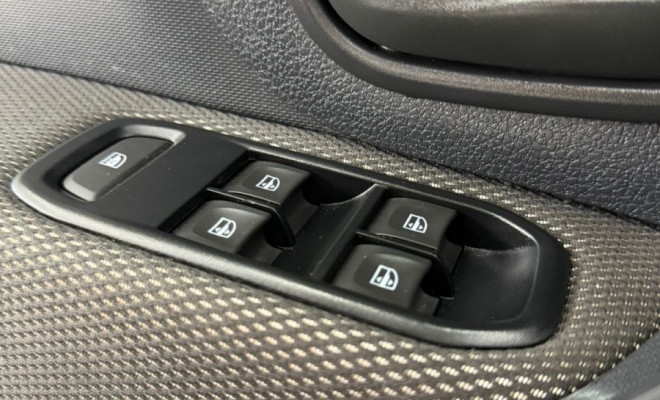 Renault LOGAN Zen Flex 1.0 12V 4p Mec. 2024 Flex-21