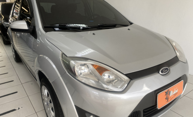 Ford Fiesta SE 1.6 2013-1