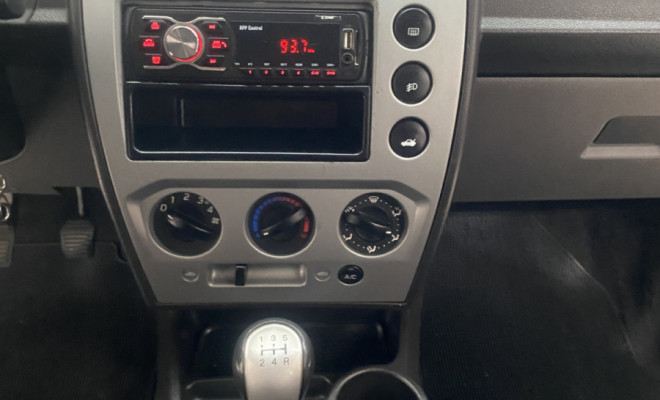 Ford Fiesta SE 1.6 2013-13