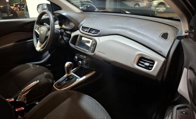 GM - Chevrolet ONIX HATCH LT 1.4 8V FlexPower 5p Aut. 2018 Flex-13