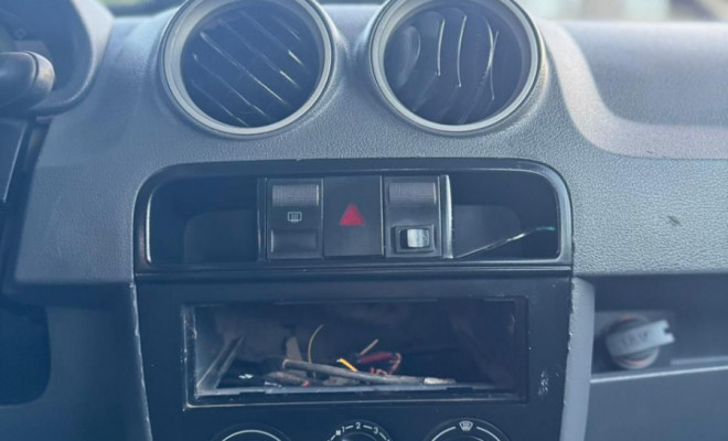 VW - VolksWagen Gol 1.6 Mi Power Total Flex 8V 4p 2006 Flex-9