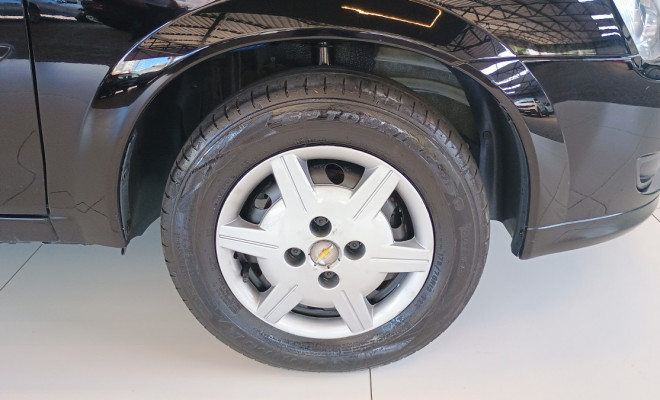 GM - Chevrolet Classic Life/LS 1.0 VHC FlexP. 4p 2013 Flex-8