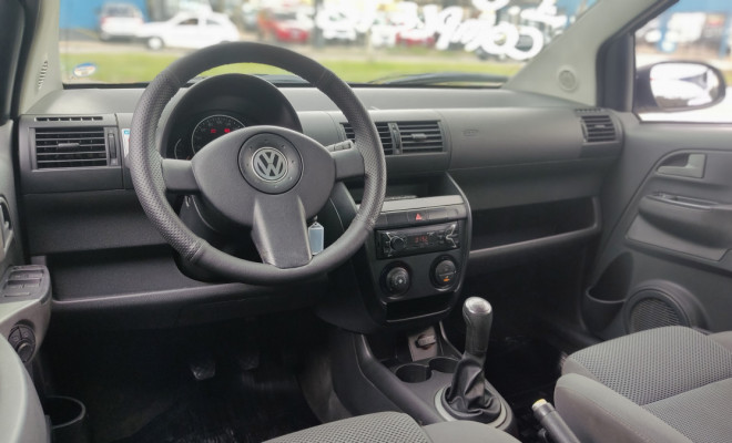 VW - VolksWagen Fox 1.0 Mi Total Flex 8V 5p 2010 Flex-5