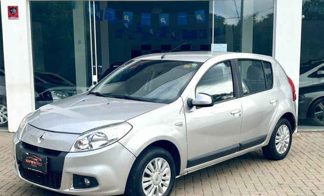 Renault SANDERO Privilège Hi-Flex 1.6 16V 5p Aut 2013 Flex