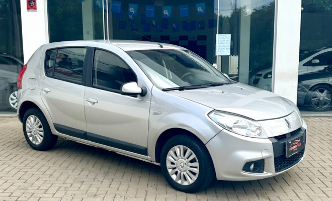 Renault SANDERO Privilège Hi-Flex 1.6 16V 5p Aut 2013 Flex-1