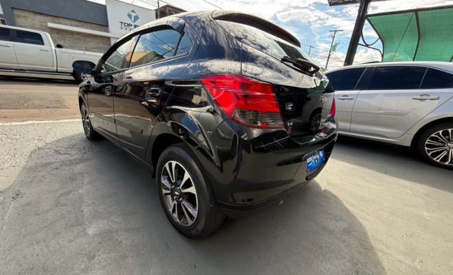 GM - Chevrolet ONIX HATCH LTZ 1.4 8V FlexPower 5p Mec. 2013 Flex-5