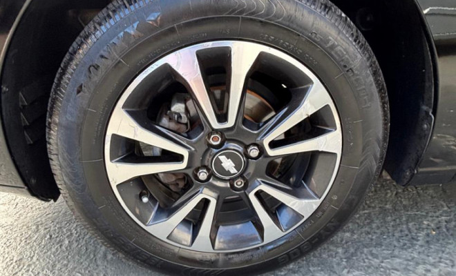 GM - Chevrolet ONIX HATCH LTZ 1.4 8V FlexPower 5p Mec. 2013 Flex-1
