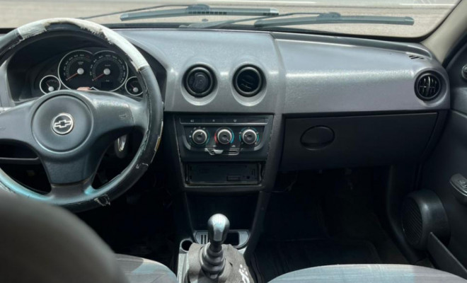 GM - Chevrolet PRISMA  Sed. Maxx/ LT 1.4 8V ECONOF. 4p 2009 Flex-10